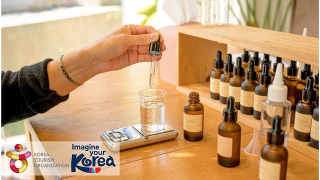 kkday-exclusive-promotion-bukchon-hanok-perfume-making-experience-aromind_1